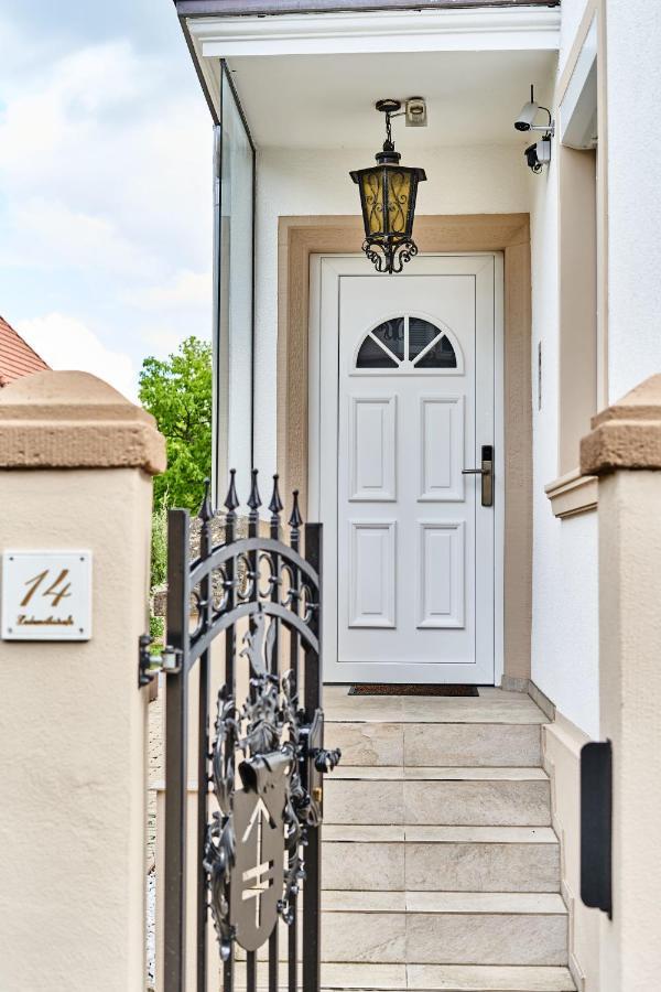 Primera Villa Singen Exterior photo